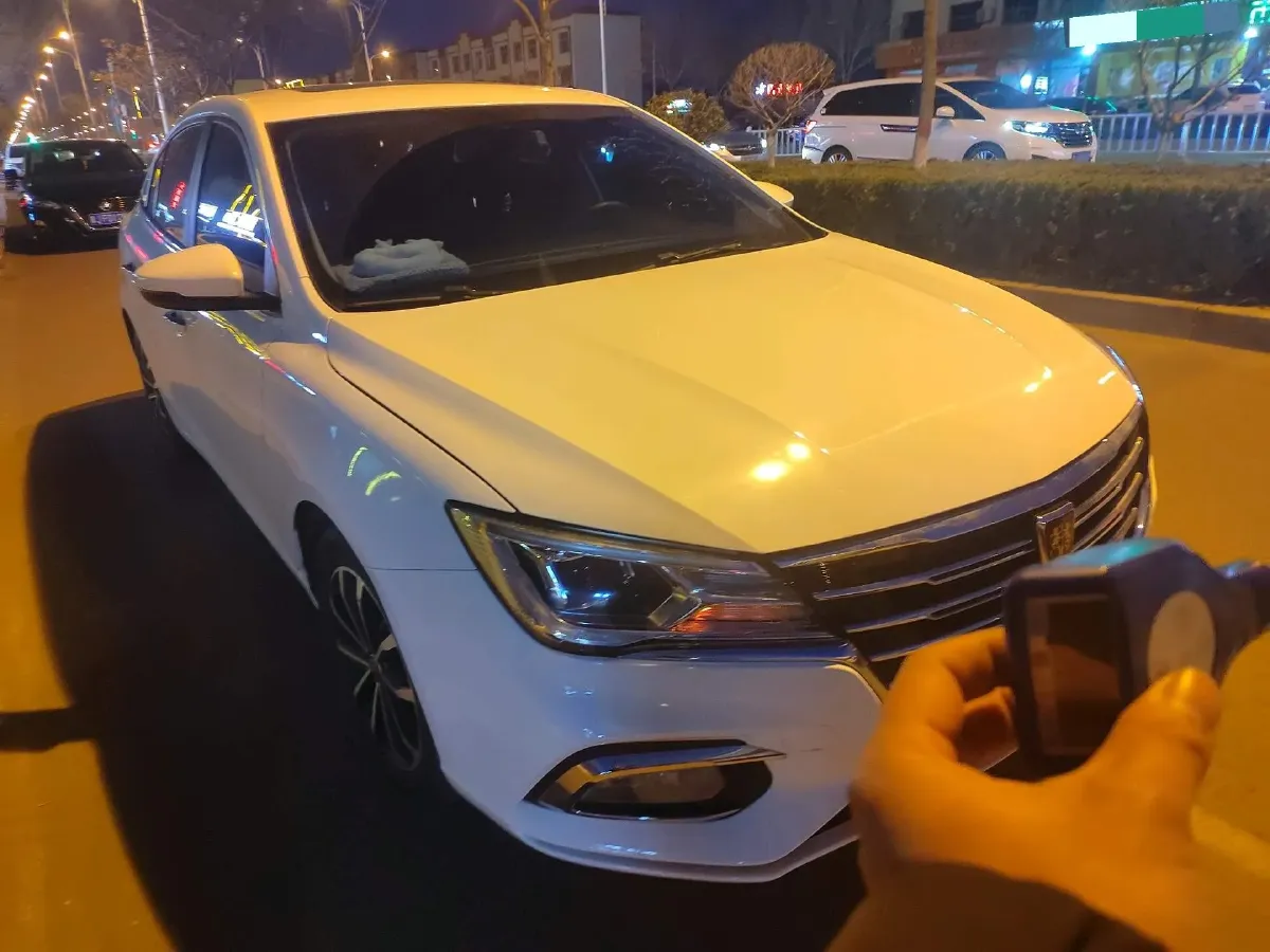 2020 Roewe i5 1.5L 120HP L4 5MT,autocango,china used car exporter,china ev exporter,chinese used car exporter,chinese used ev exporter