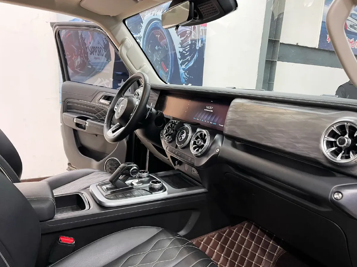 2022 Tank 300 2.0T 227HP L4 8AT,autocango,china used car exporter,china ev exporter,chinese used car exporter,chinese used ev exporter