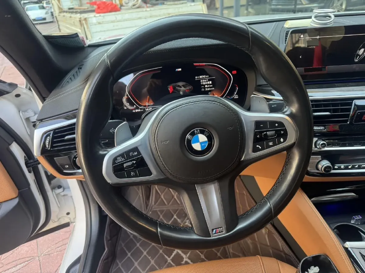 2020 BMW 5 Series 2.0T 252HP L4 8AT,autocango,china used car exporter,china ev exporter,chinese used car exporter,chinese used ev exporter
