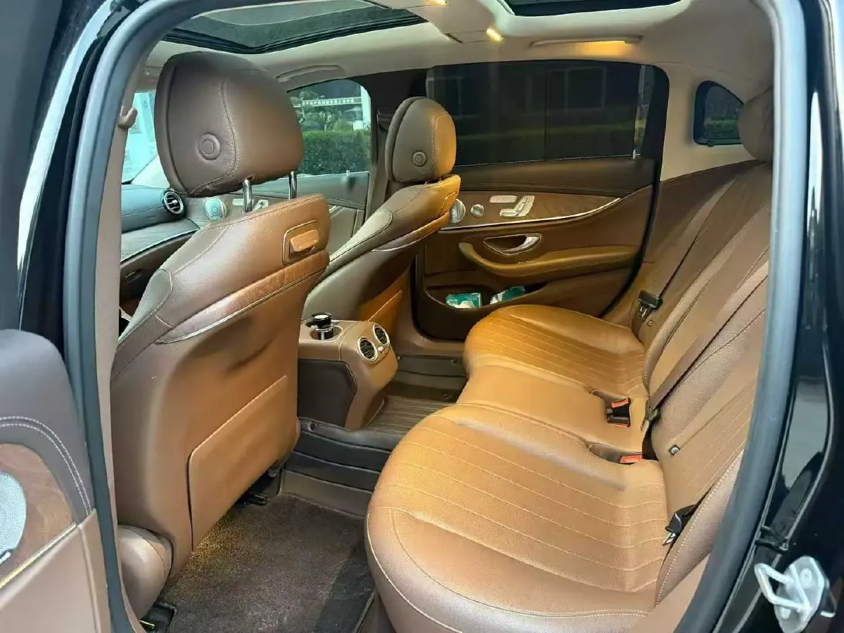 2020 Mercedes-Benz E Class 2.0T 258HP L4 9AT,autocango,china used car exporter,china ev exporter,chinese used car exporter,chinese used ev exporter