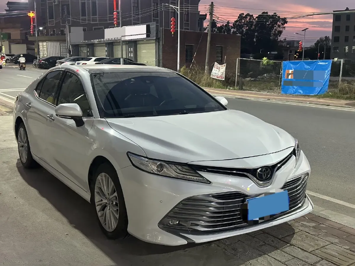 2019 Toyota Camry 2.5L 209HP L4 8AT,autocango,china used car exporter,china ev exporter,chinese used car exporter,chinese used ev exporter