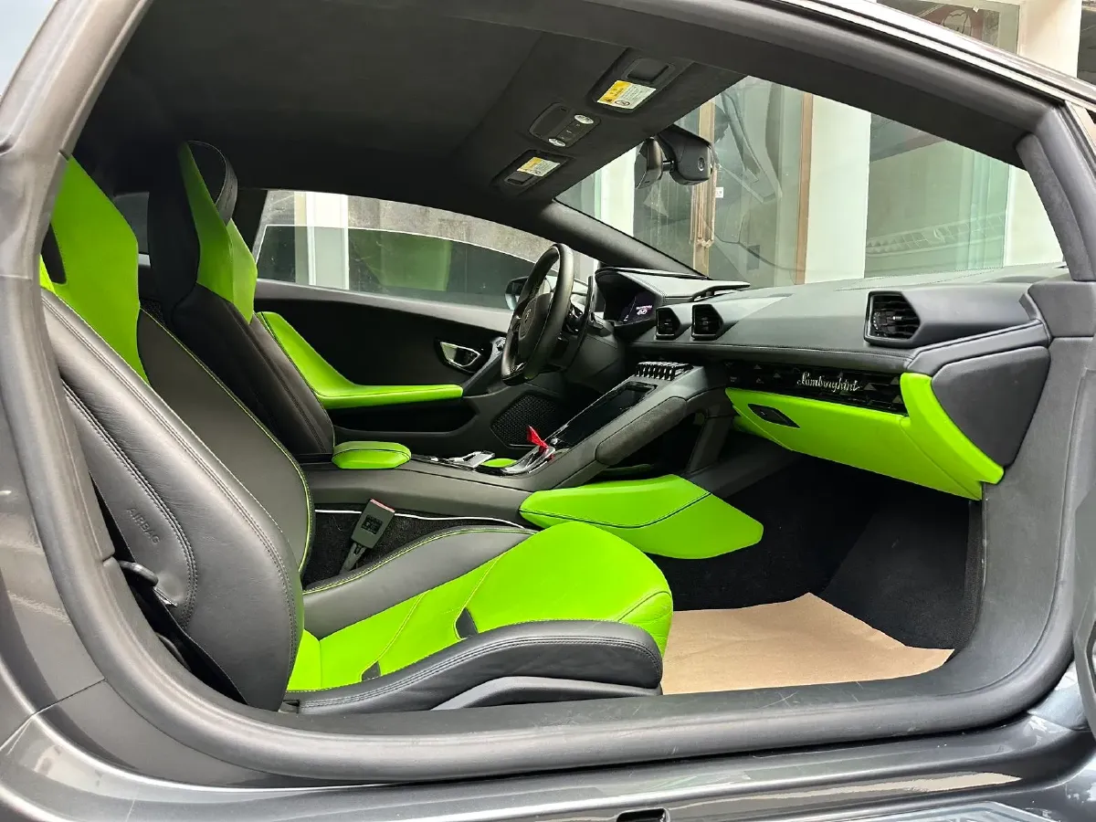 2020 Lamborghini Huracán 5.2L 611HP V10 7DCT,autocango,china used car exporter,china ev exporter,chinese used car exporter,chinese used ev exporter