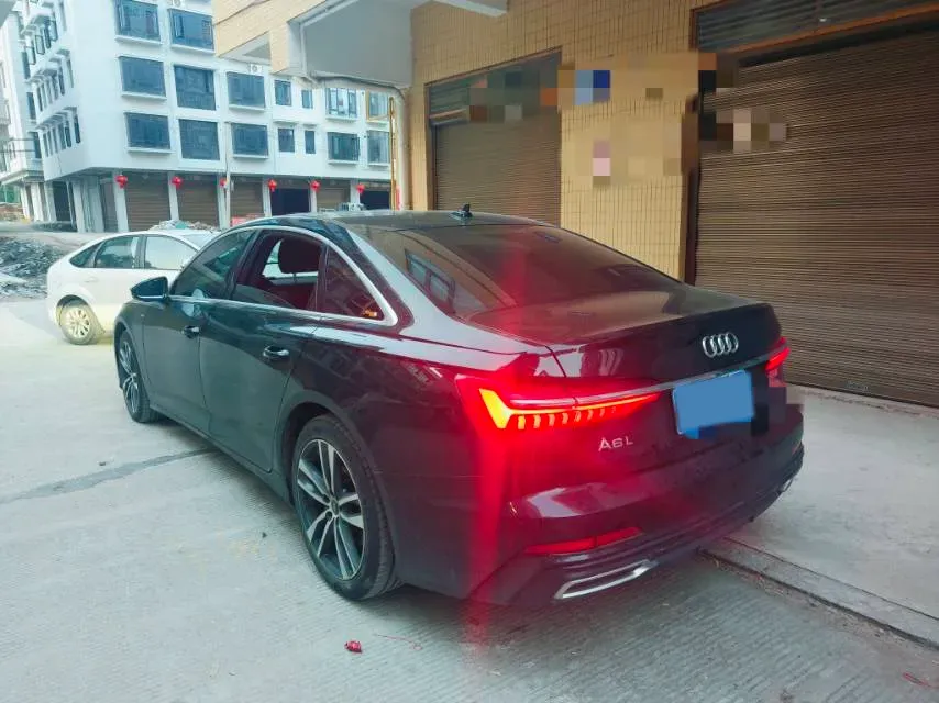 2022 Audi A6L 2.0T 190HP L4 7DCT,autocango,china used car exporter,china ev exporter,chinese used car exporter,chinese used ev exporter