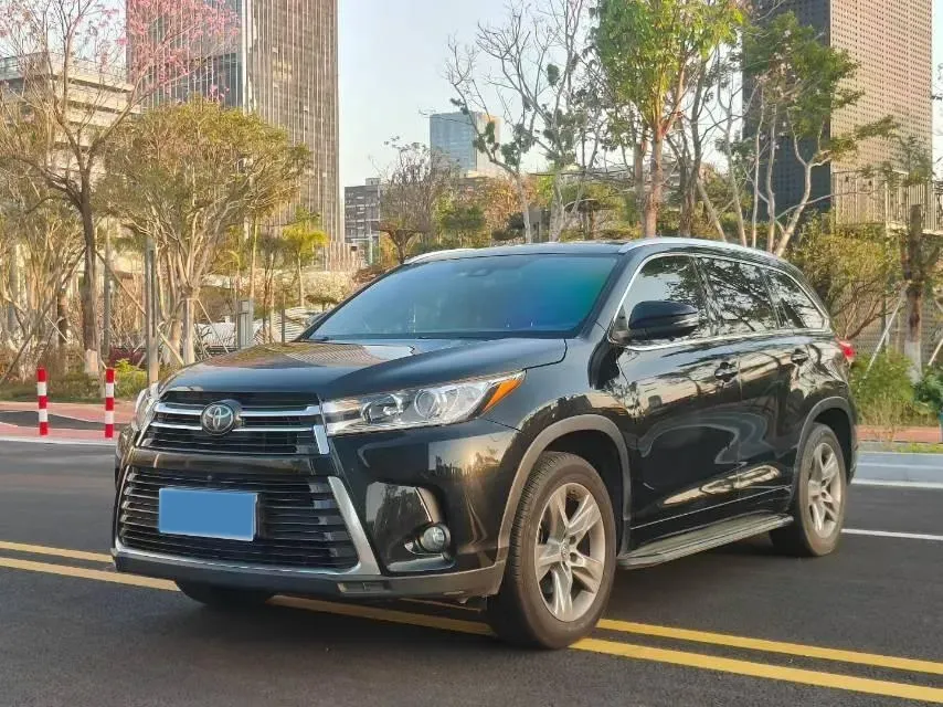 2018 Jeep Grand Commander 2.0T 265HP L4 9AT,autocango,china used car exporter,china ev exporter,chinese used car exporter,chinese used ev exporter