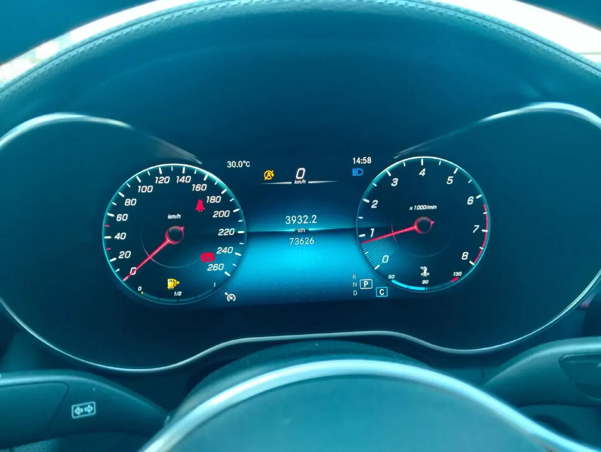 2020 Mercedes-Benz GLC Coupe 2.0T 197HP L4 9AT,autocango,china used car exporter,china ev exporter,chinese used car exporter,chinese used ev exporter