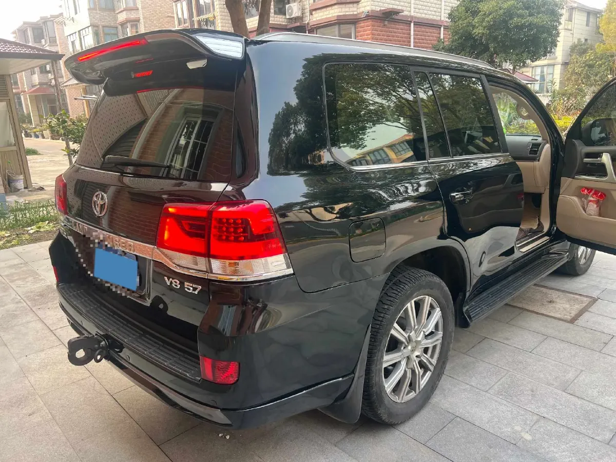 2019 Chevrolet Trax 1.0T 125HP L3 6AT,autocango,china used car exporter,china ev exporter,chinese used car exporter,chinese used ev exporter