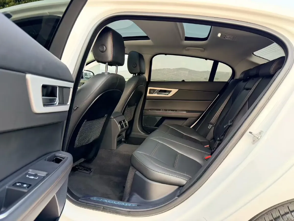 2018 Jaguar XEL 2.0T 200HP L4 8AT,autocango,china used car exporter,china ev exporter,chinese used car exporter,chinese used ev exporter