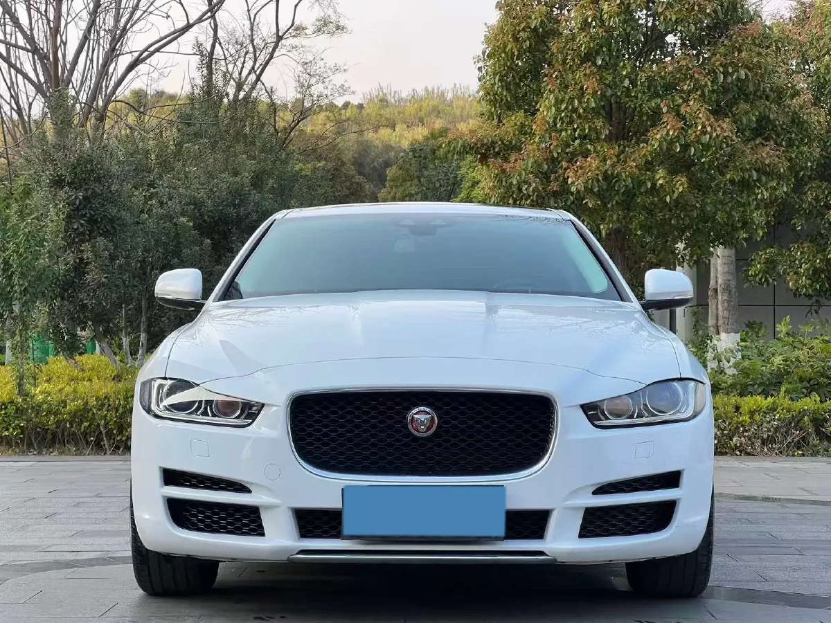 2018 Jaguar XEL 2.0T 200HP L4 8AT,autocango,china used car exporter,china ev exporter,chinese used car exporter,chinese used ev exporter