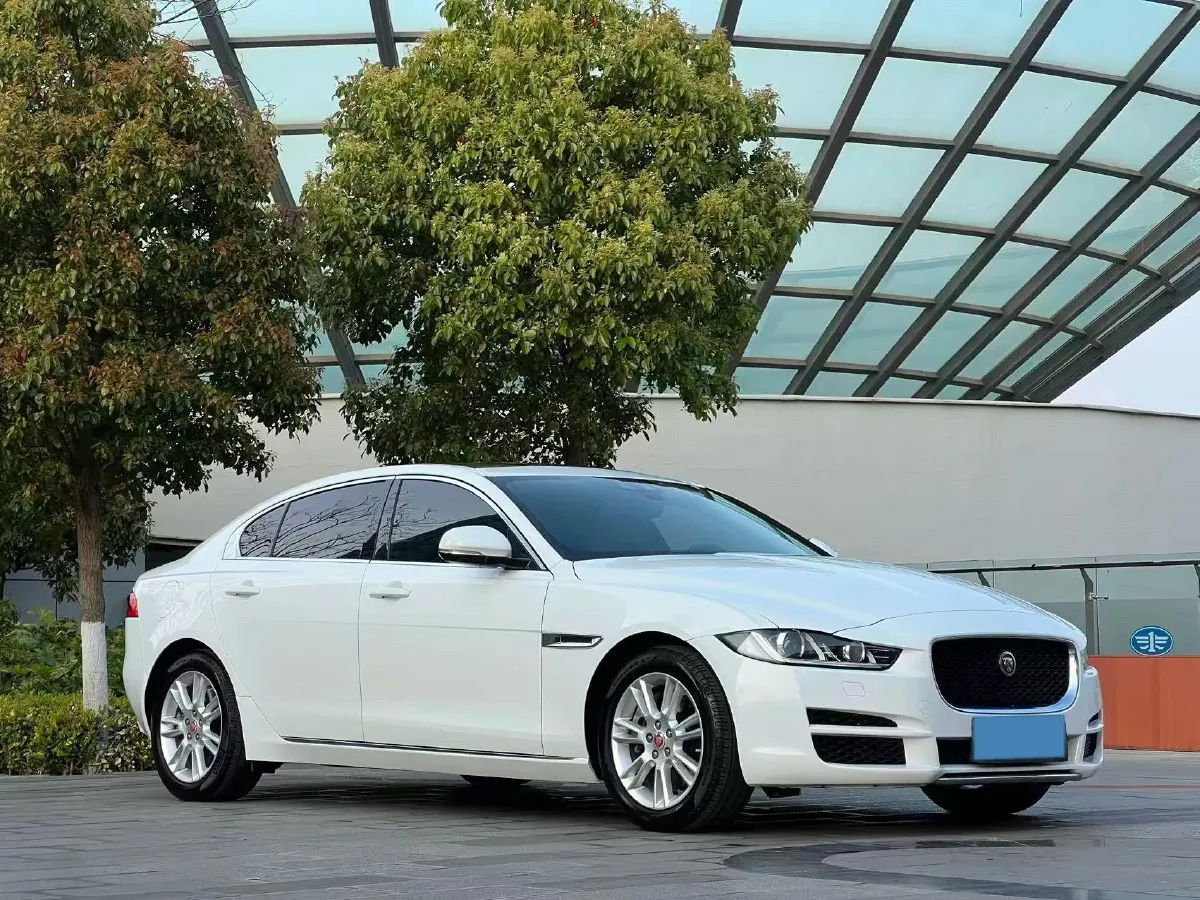 2018 Jaguar XEL 2.0T 200HP L4 8AT,autocango,china used car exporter,china ev exporter,chinese used car exporter,chinese used ev exporter