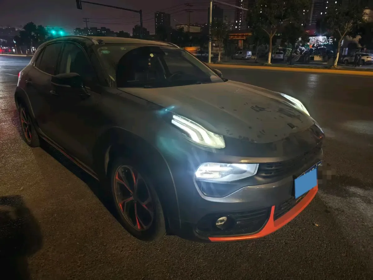 2018 Toyota C-HR 2.0L 171HP L4 CVT,autocango,china used car exporter,china ev exporter,chinese used car exporter,chinese used ev exporter