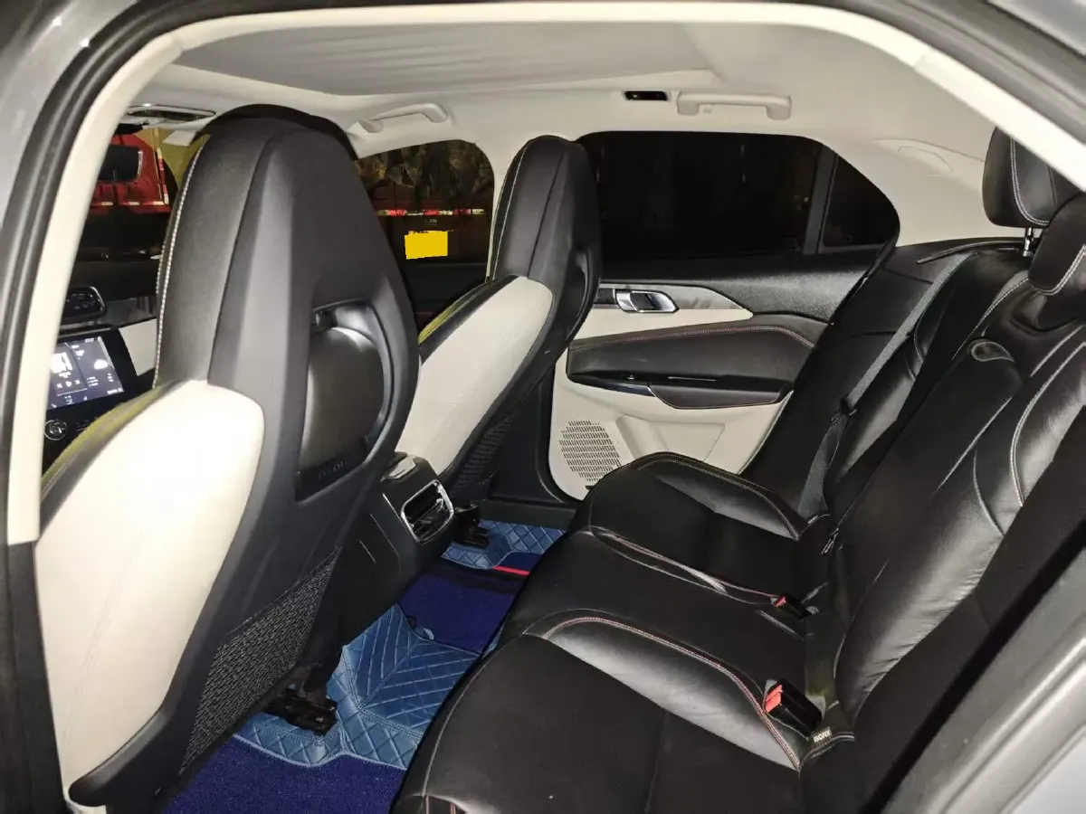 2018 Toyota C-HR 2.0L 171HP L4 CVT,autocango,china used car exporter,china ev exporter,chinese used car exporter,chinese used ev exporter