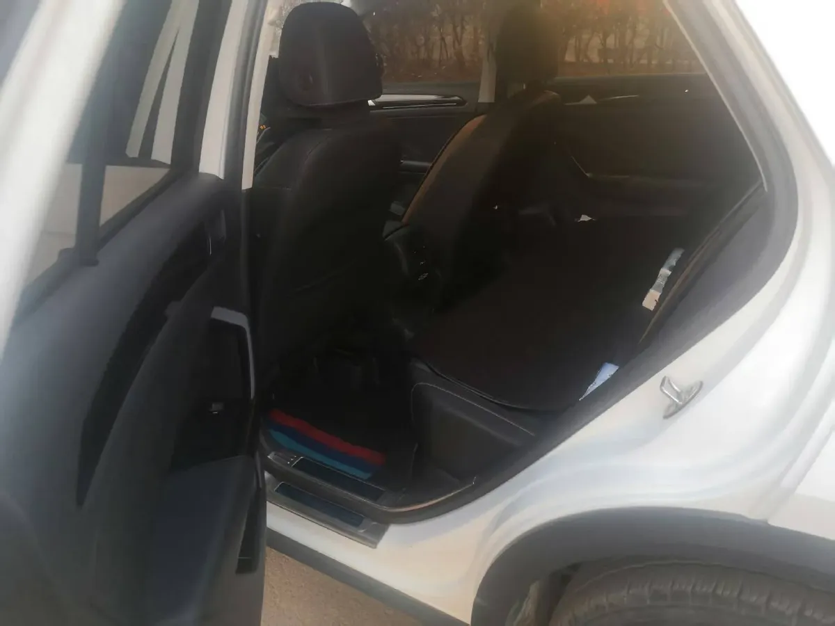 2020 Volkswagen T-Roc 1.4T 150HP L4 7DCT,autocango,china used car exporter,china ev exporter,chinese used car exporter,chinese used ev exporter