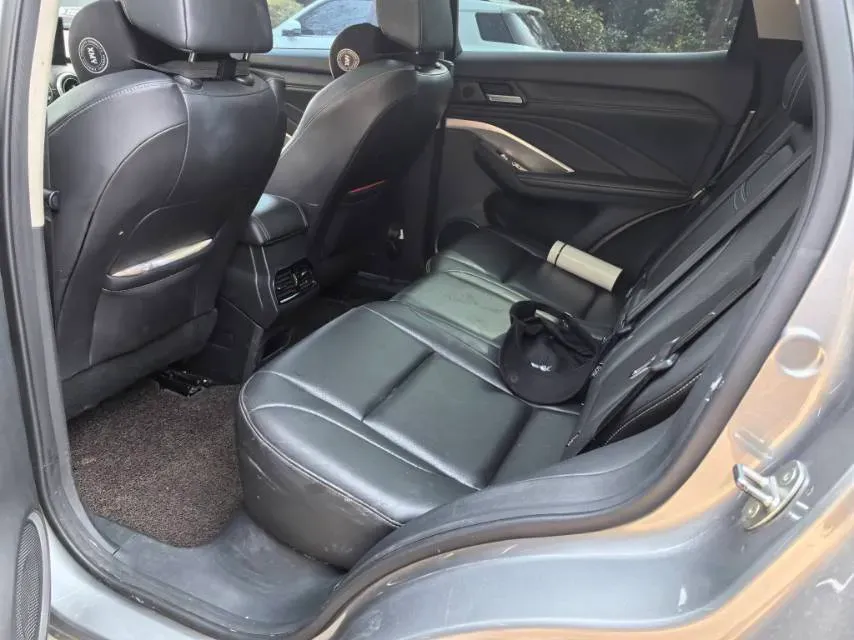 2020 WEY VV6 2.0T 227HP L4 7DCT,autocango,china used car exporter,china ev exporter,chinese used car exporter,chinese used ev exporter