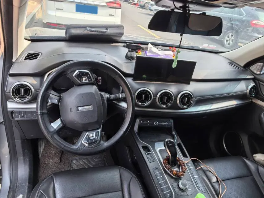 2020 WEY VV6 2.0T 227HP L4 7DCT,autocango,china used car exporter,china ev exporter,chinese used car exporter,chinese used ev exporter