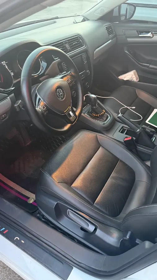 2019 Jeep Renegade 1.3T 173HP L4 7DCT,autocango,china used car exporter,china ev exporter,chinese used car exporter,chinese used ev exporter