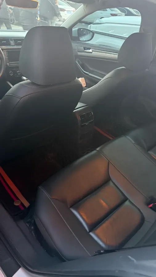 2019 Jeep Renegade 1.3T 173HP L4 7DCT,autocango,china used car exporter,china ev exporter,chinese used car exporter,chinese used ev exporter