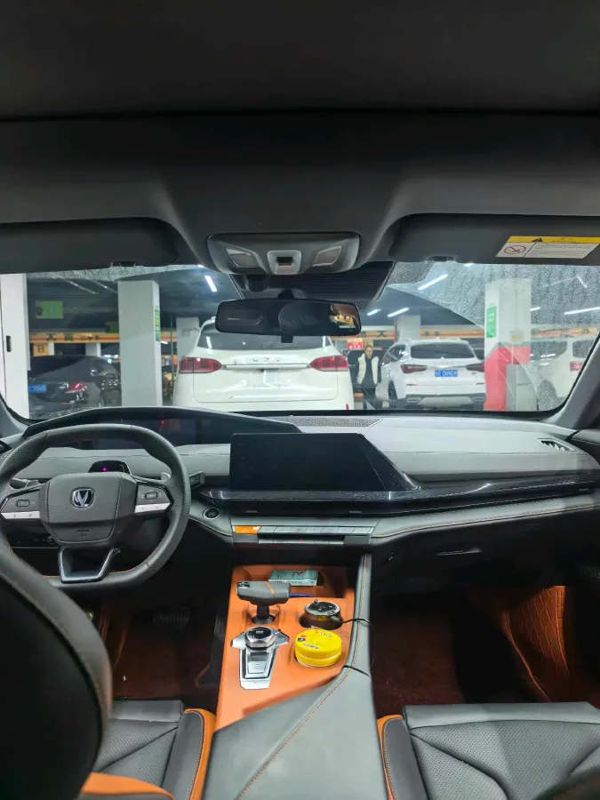 2024 ChangAn UNI-V 1.5T 188HP L4 7DCT,autocango,china used car exporter,china ev exporter,chinese used car exporter,chinese used ev exporter