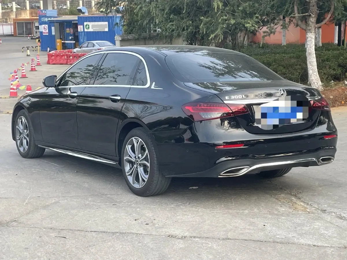 2021 Mercedes-Benz E Class 2.0T 258HP L4 9AT,autocango,china used car exporter,china ev exporter,chinese used car exporter,chinese used ev exporter