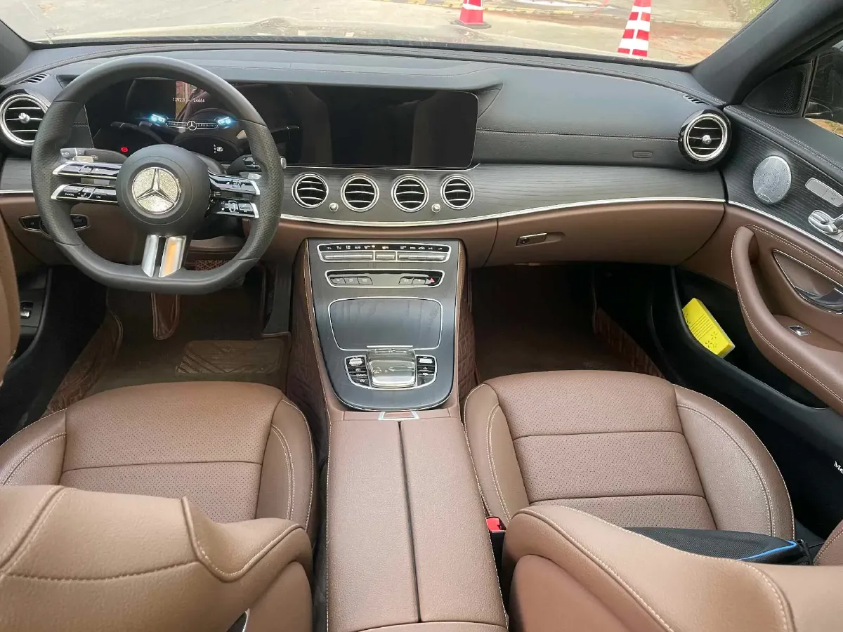 2021 Mercedes-Benz E Class 2.0T 258HP L4 9AT,autocango,china used car exporter,china ev exporter,chinese used car exporter,chinese used ev exporter
