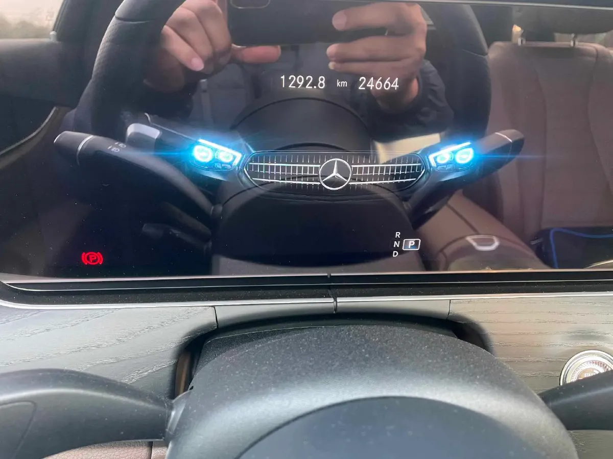 2021 Mercedes-Benz E Class 2.0T 258HP L4 9AT,autocango,china used car exporter,china ev exporter,chinese used car exporter,chinese used ev exporter