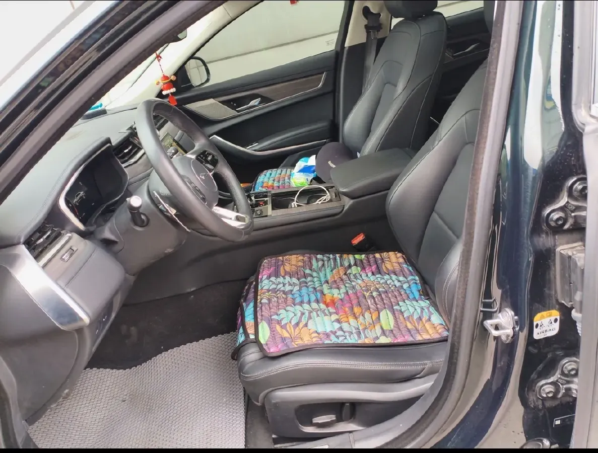 2023 Jaguar XFL 2.0T 200HP L4 8AT,autocango,china used car exporter,china ev exporter,chinese used car exporter,chinese used ev exporter