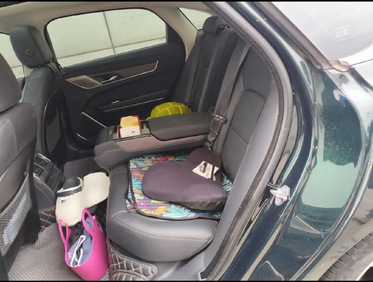 2023 Jaguar XFL 2.0T 200HP L4 8AT,autocango,china used car exporter,china ev exporter,chinese used car exporter,chinese used ev exporter