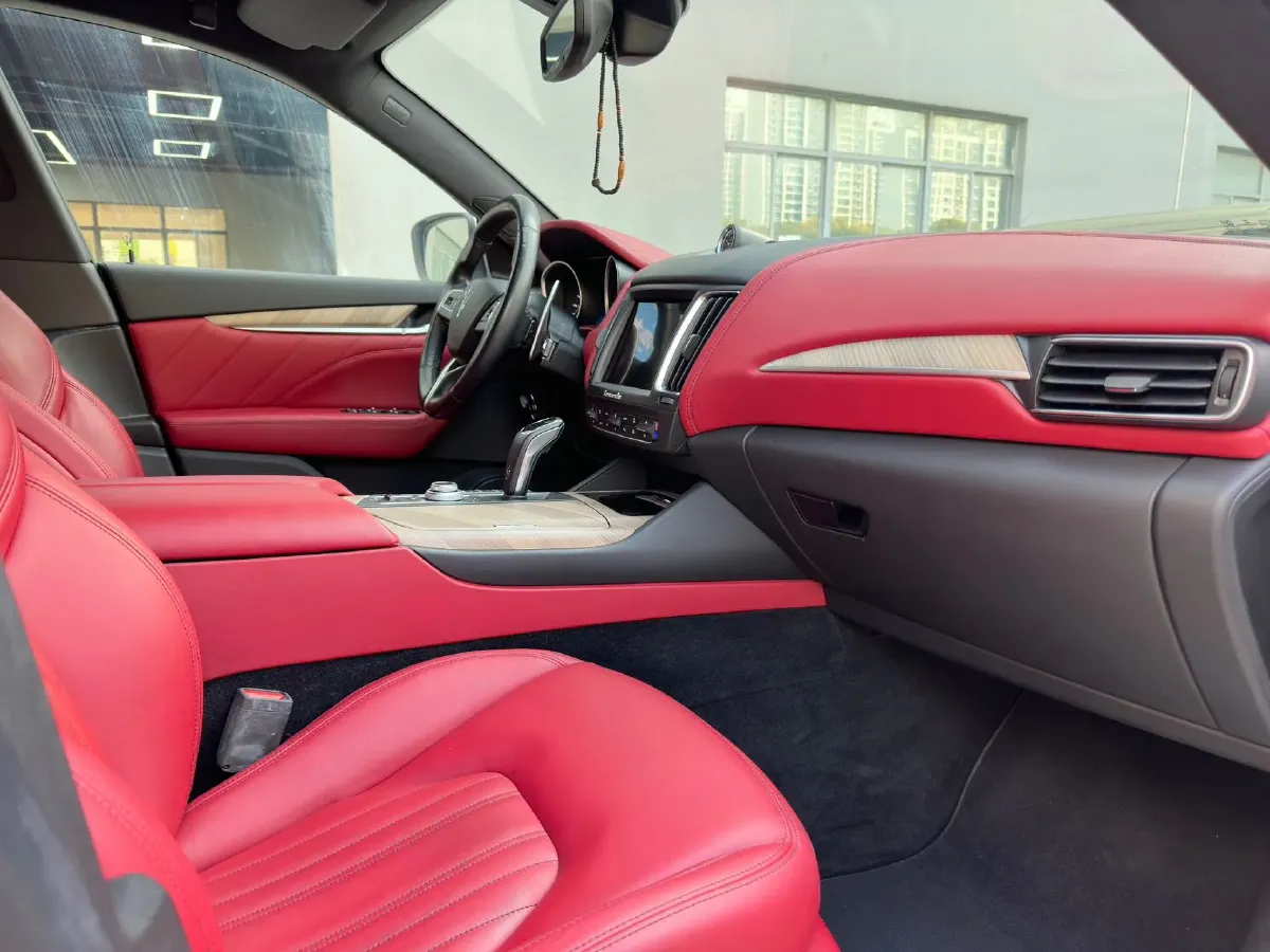 2019 Maserati Levante 3.0T 350HP V6 8AT,autocango,china used car exporter,china ev exporter,chinese used car exporter,chinese used ev exporter