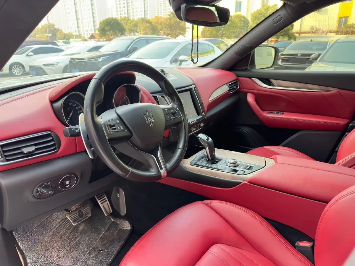 2019 Maserati Levante 3.0T 350HP V6 8AT,autocango,china used car exporter,china ev exporter,chinese used car exporter,chinese used ev exporter
