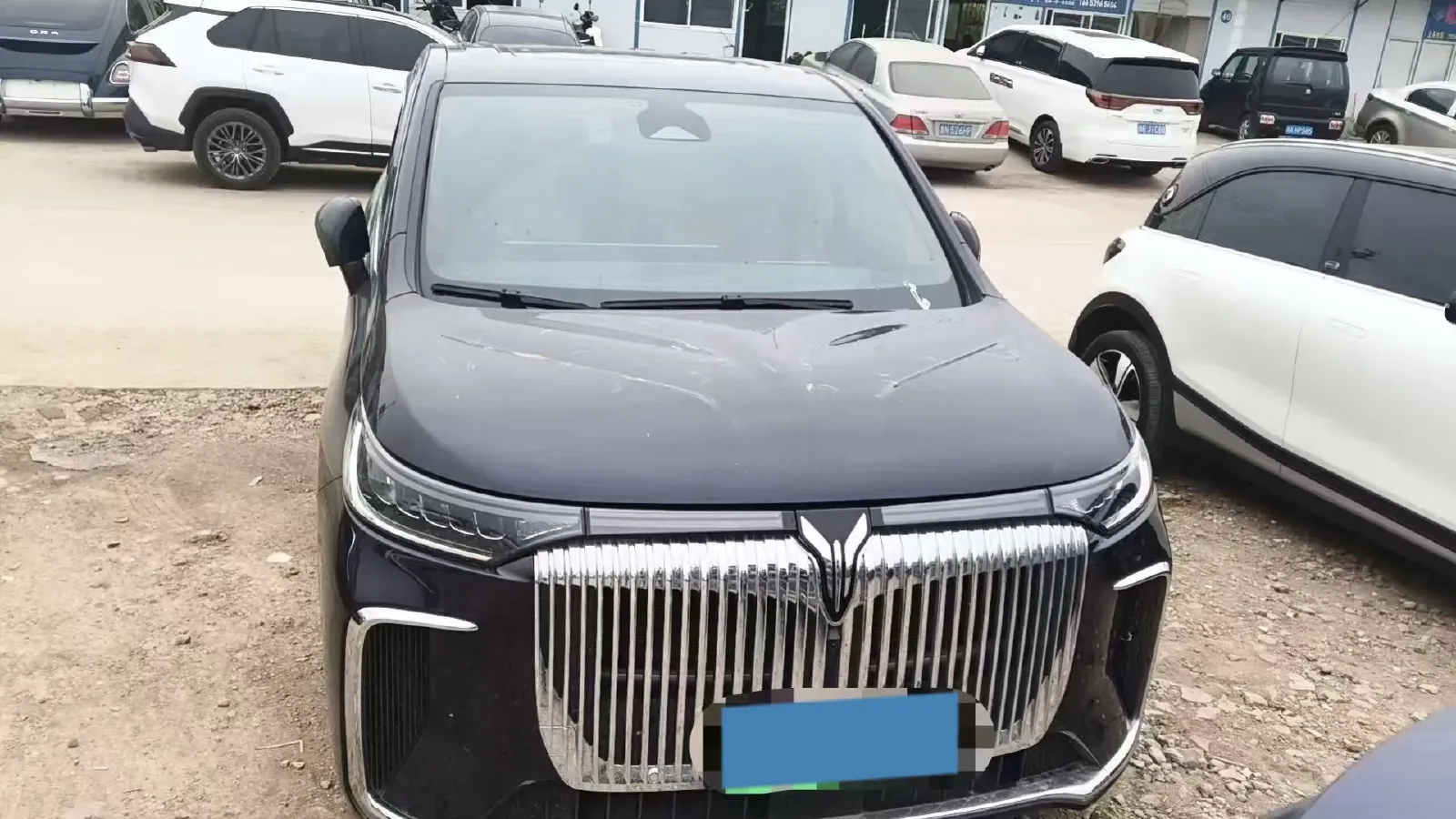 2025 Voyah Dream 1.5T 150HP L4 PHEV 41.7KWH,autocango,china used car exporter,china ev exporter,chinese used car exporter,chinese used ev exporter