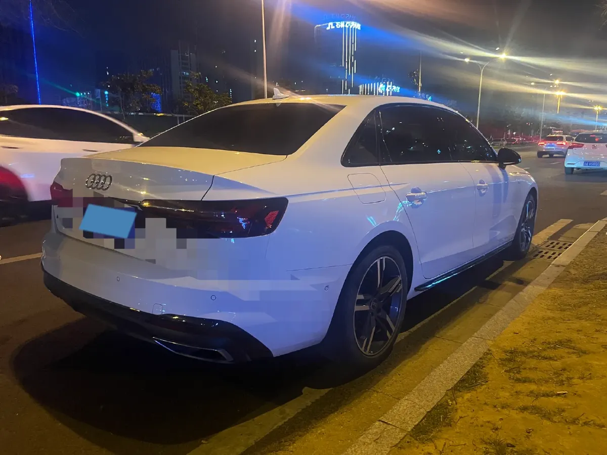 2023 Audi A4L 2.0T 190HP L4 7DCT,autocango,china used car exporter,china ev exporter,chinese used car exporter,chinese used ev exporter