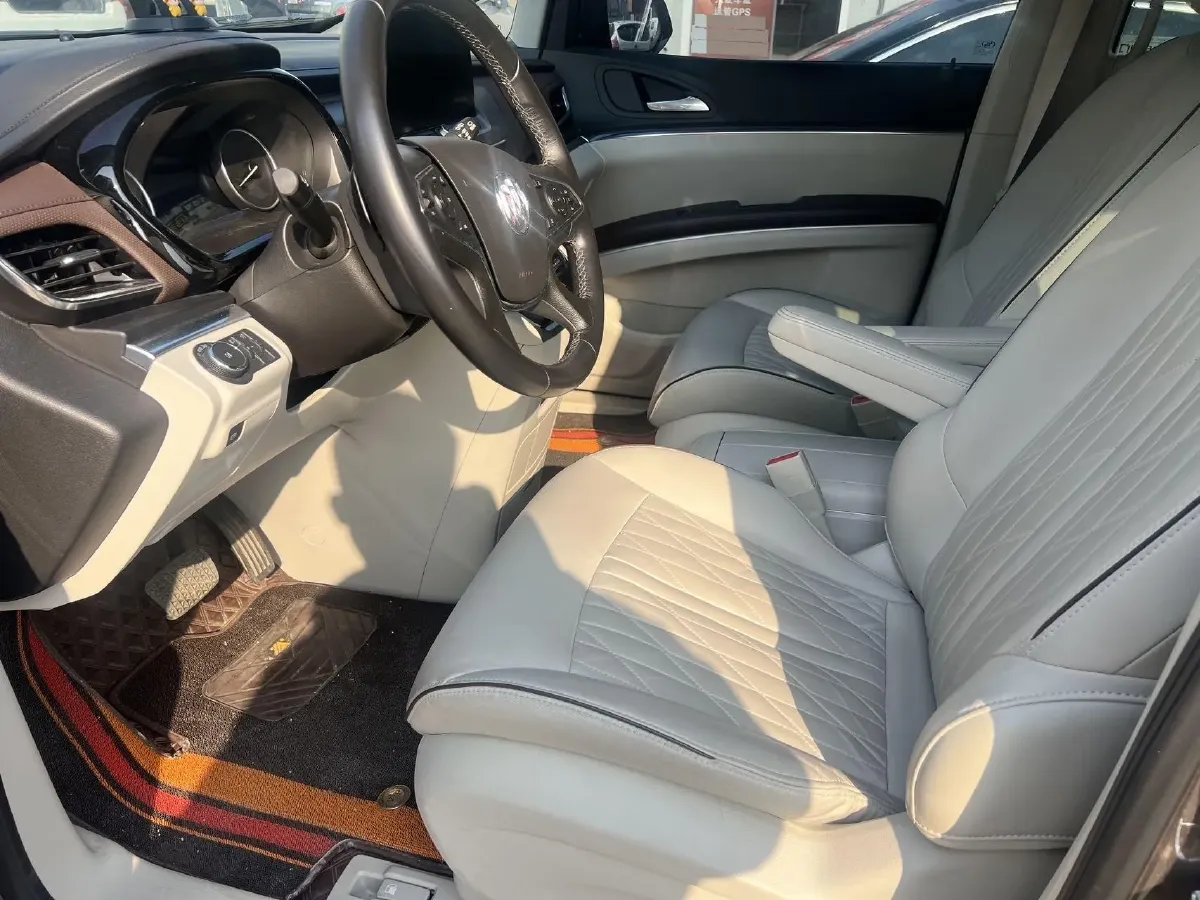 2022 Buick GL8 2.0T 237HP L4 9AT,autocango,china used car exporter,china ev exporter,chinese used car exporter,chinese used ev exporter