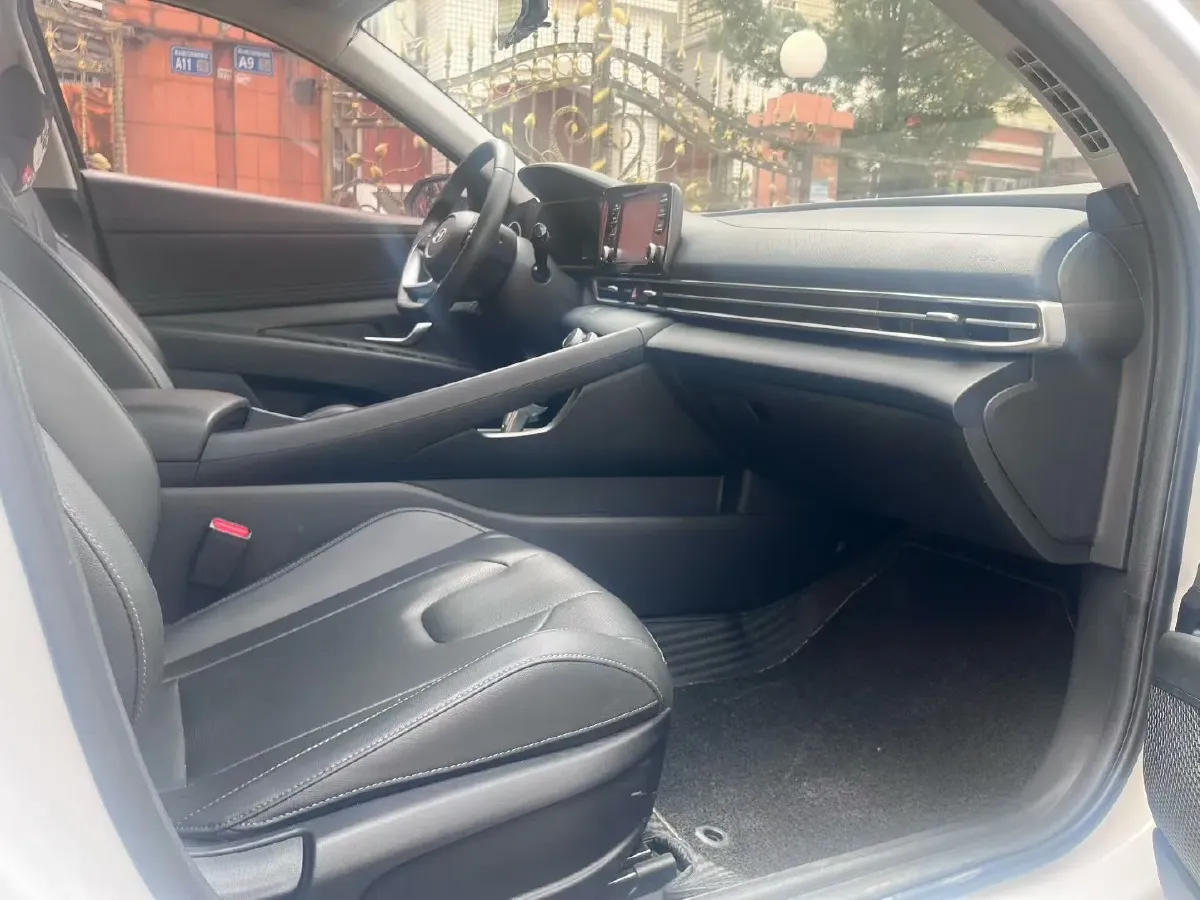 2023 Hyundai Elantra 1.5L 115HP L4 CVT,autocango,china used car exporter,china ev exporter,chinese used car exporter,chinese used ev exporter