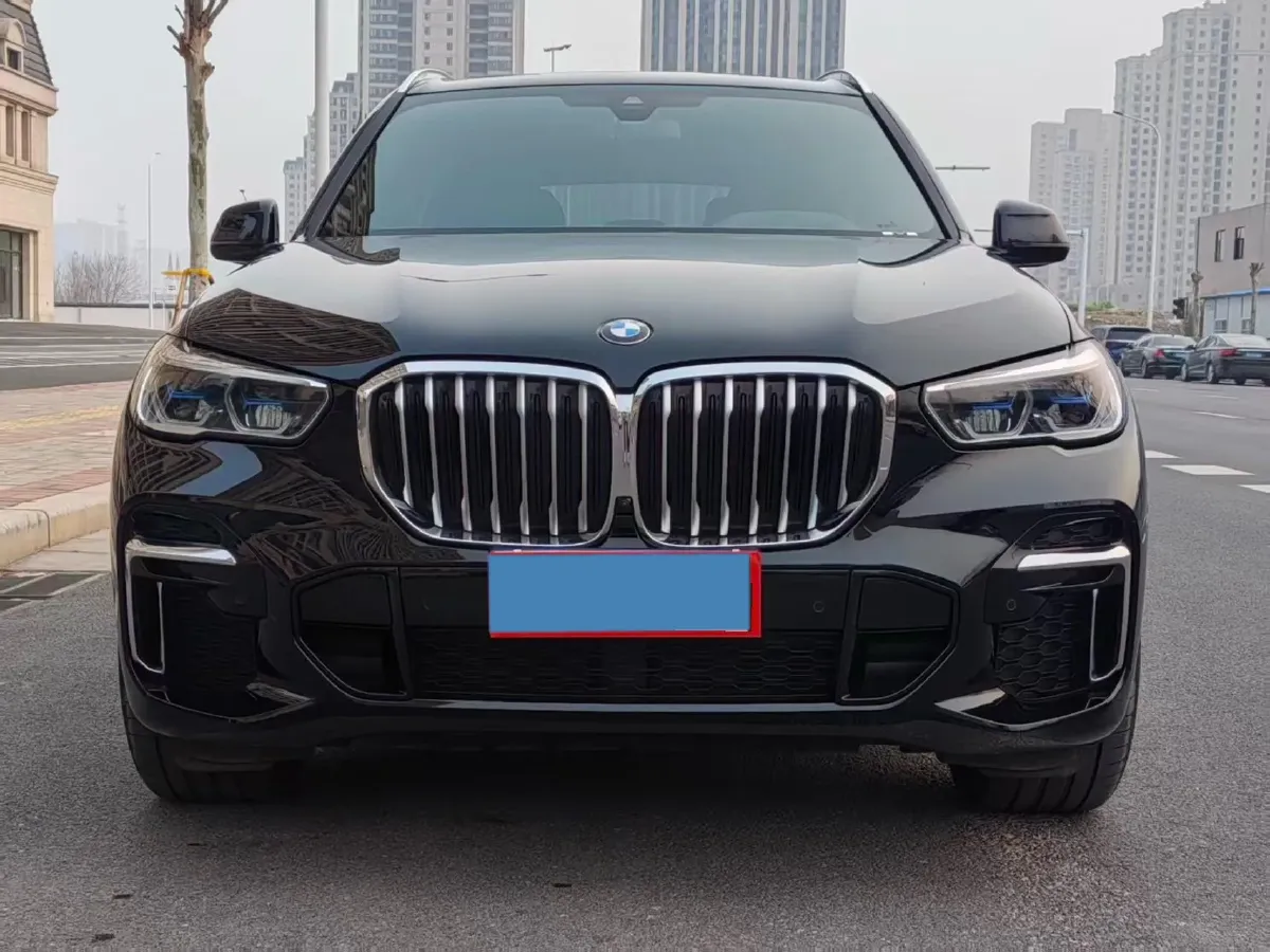 2022 BMW X5 3.0T 333HP L6 8AT,autocango,china used car exporter,china ev exporter,chinese used car exporter,chinese used ev exporter