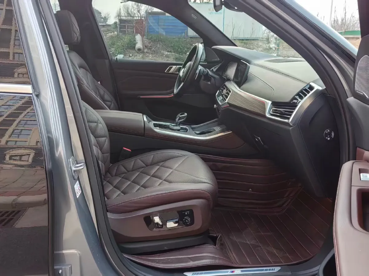 2022 BMW X5 3.0T 333HP L6 8AT,autocango,china used car exporter,china ev exporter,chinese used car exporter,chinese used ev exporter