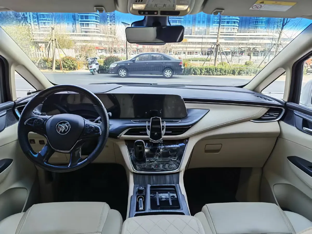 2023 Buick GL8 2.0T 237HP L4 9AT,autocango,china used car exporter,china ev exporter,chinese used car exporter,chinese used ev exporter