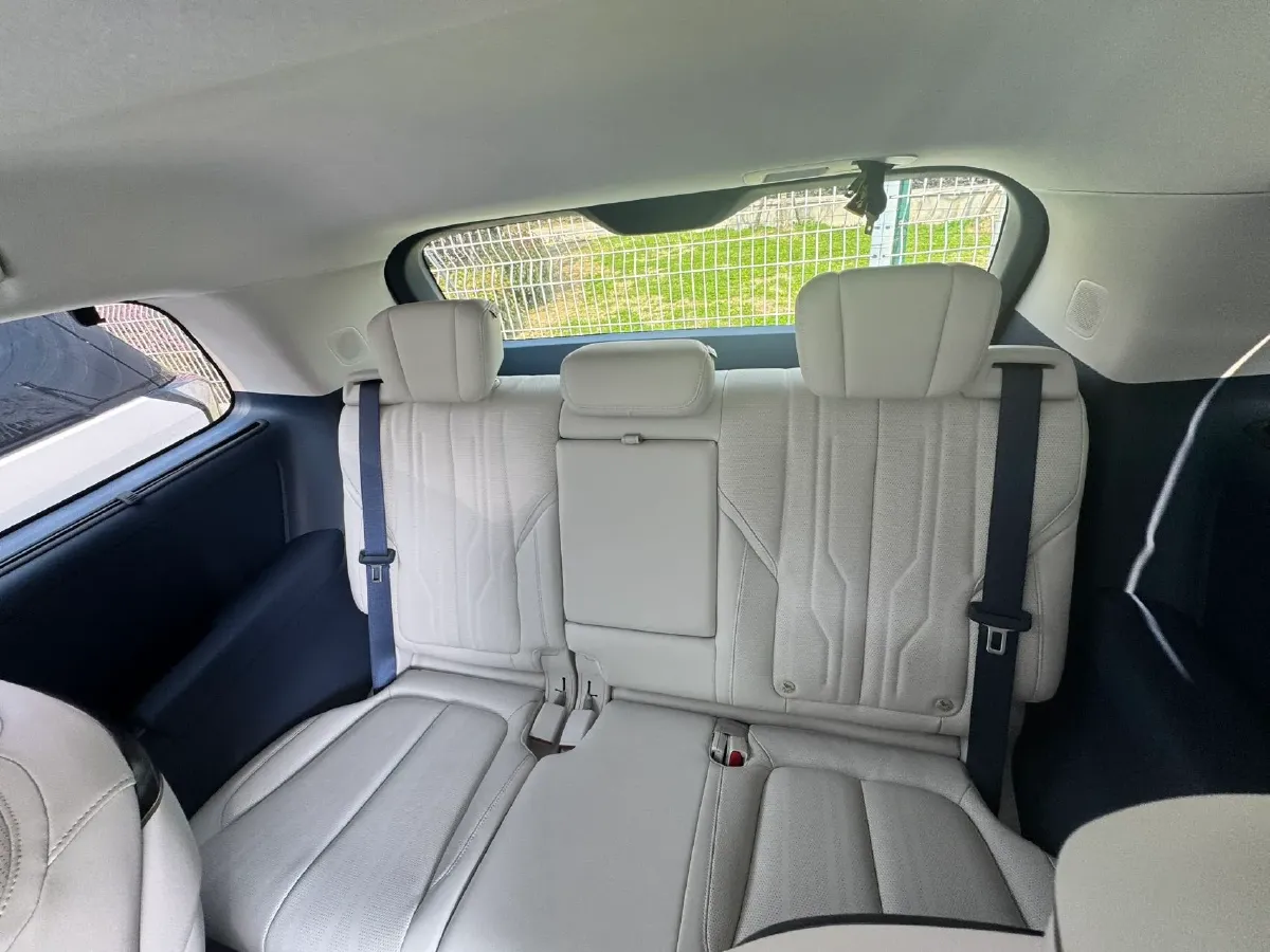 2025 Buick Century 2.0T 237HP L4 9AT,autocango,china used car exporter,china ev exporter,chinese used car exporter,chinese used ev exporter