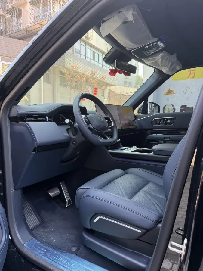 2025 Zeekr 9X 2.0T 279HP L4 1DHT PHEV,autocango,china used car exporter,china ev exporter,chinese used car exporter,chinese used ev exporter