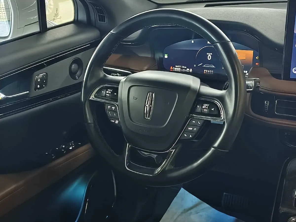 2021 Lincoln Nautilus 2.0T 245HP L4 8AT,autocango,china used car exporter,china ev exporter,chinese used car exporter,chinese used ev exporter