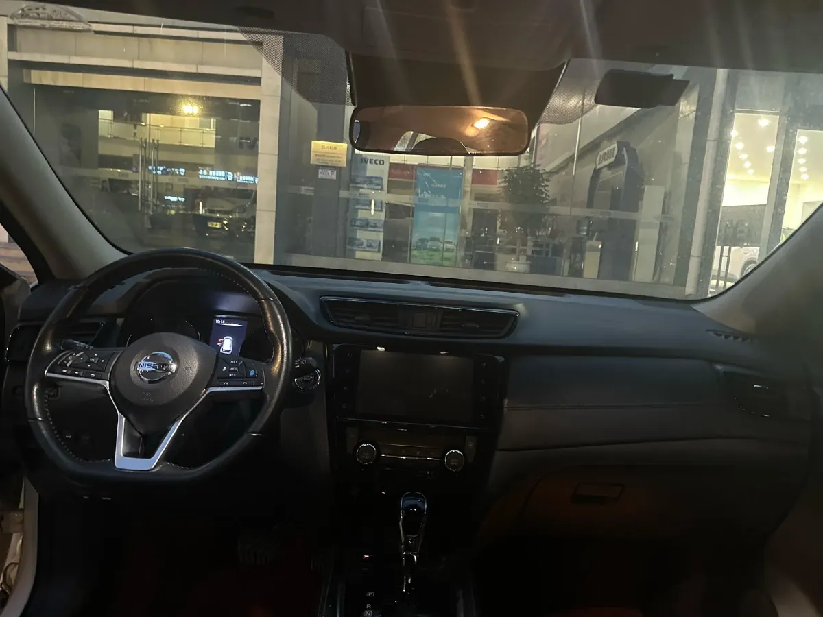 2020 Nissan X-Trail 2.5L 186HP L4 CVT,autocango,china used car exporter,china ev exporter,chinese used car exporter,chinese used ev exporter