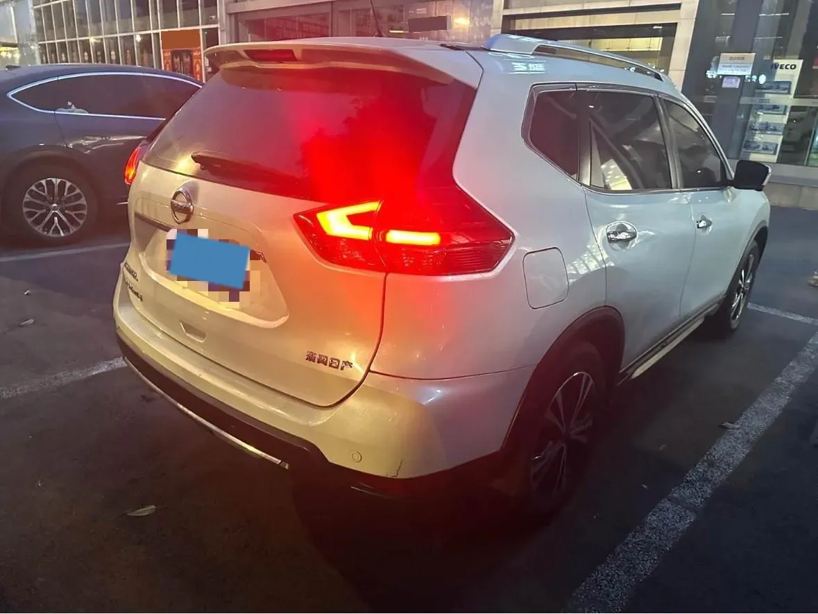 2020 Nissan X-Trail 2.5L 186HP L4 CVT,autocango,china used car exporter,china ev exporter,chinese used car exporter,chinese used ev exporter
