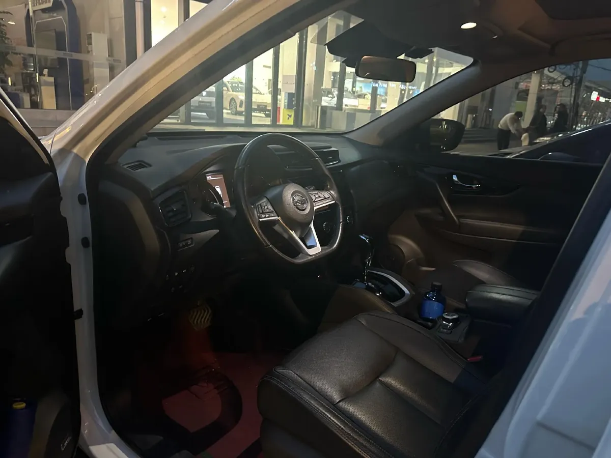 2020 Nissan X-Trail 2.5L 186HP L4 CVT,autocango,china used car exporter,china ev exporter,chinese used car exporter,chinese used ev exporter