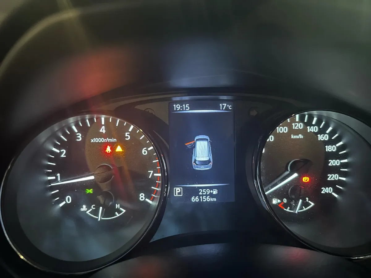 2020 Nissan X-Trail 2.5L 186HP L4 CVT,autocango,china used car exporter,china ev exporter,chinese used car exporter,chinese used ev exporter