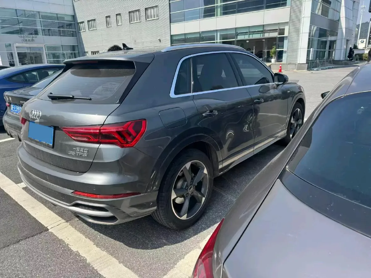 2022 Audi Q3 1.4T 150HP L4 7DCT,autocango,china used car exporter,china ev exporter,chinese used car exporter,chinese used ev exporter