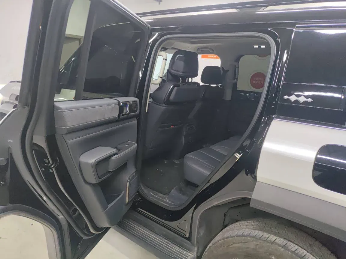 2023 FangChengBao Bao 5 1.5T 194HP L4 E-CVT PHEV 31.8KWH,autocango,china used car exporter,china ev exporter,chinese used car exporter,chinese used ev exporter