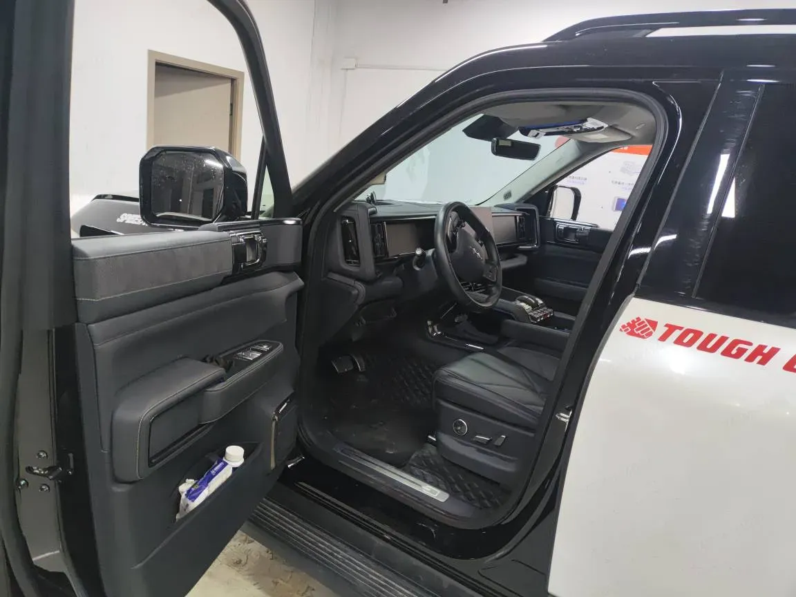 2023 FangChengBao Bao 5 1.5T 194HP L4 E-CVT PHEV 31.8KWH,autocango,china used car exporter,china ev exporter,chinese used car exporter,chinese used ev exporter