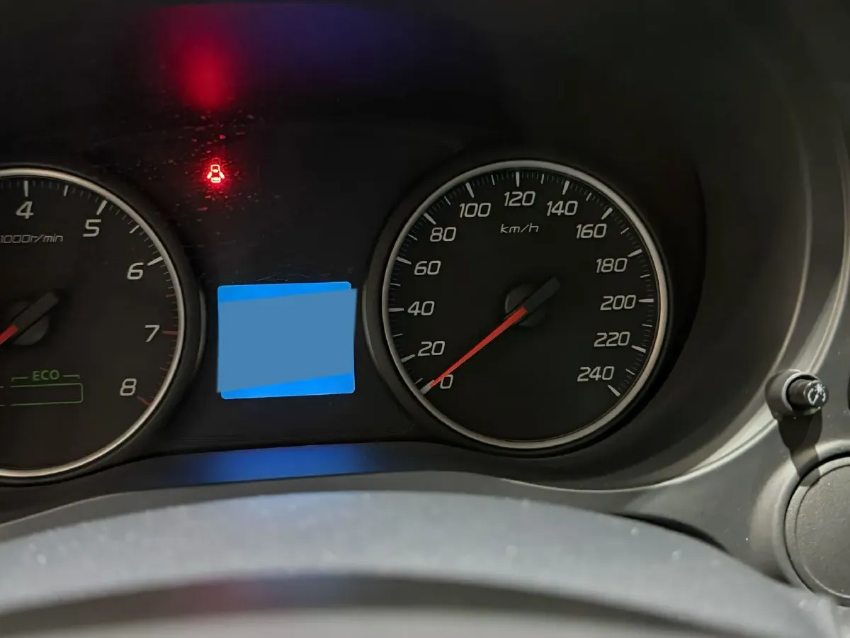 2021 Mitsubishi Outlander 2.0L 166HP L4 CVT,autocango,china used car exporter,china ev exporter,chinese used car exporter,chinese used ev exporter