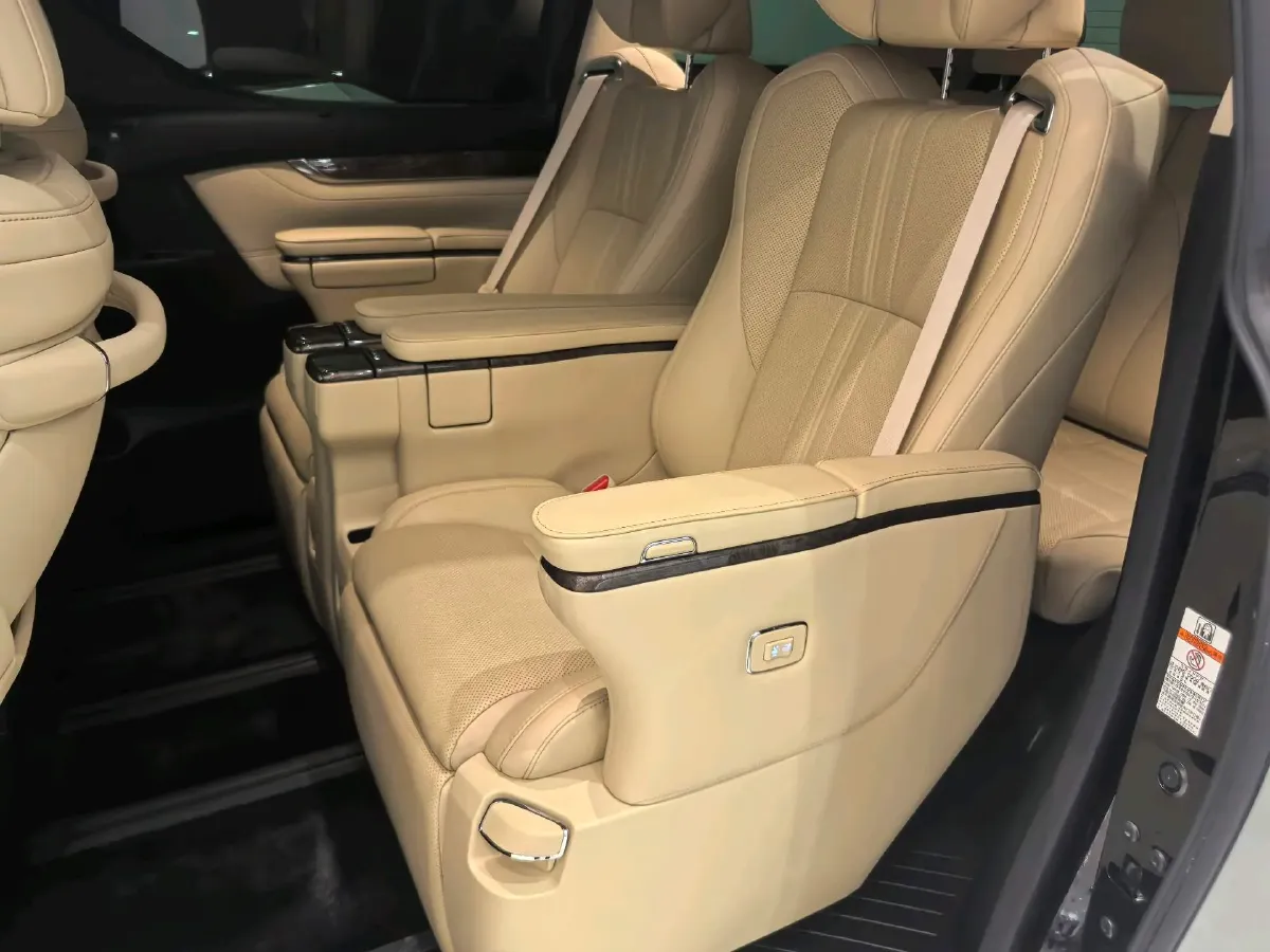 2021 Toyota Vellfire 2.5L 117HP L4 E-CVT Hybrid,autocango,china used car exporter,china ev exporter,chinese used car exporter,chinese used ev exporter