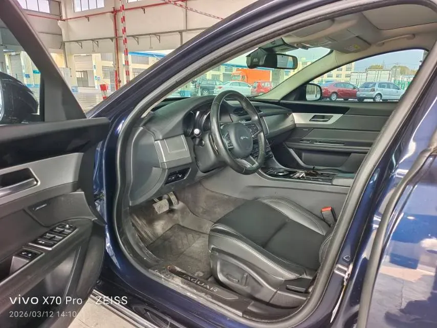 2019 Mercedes-Benz GLA Class 2.0T 211HP L4 7DCT,autocango,china used car exporter,china ev exporter,chinese used car exporter,chinese used ev exporter