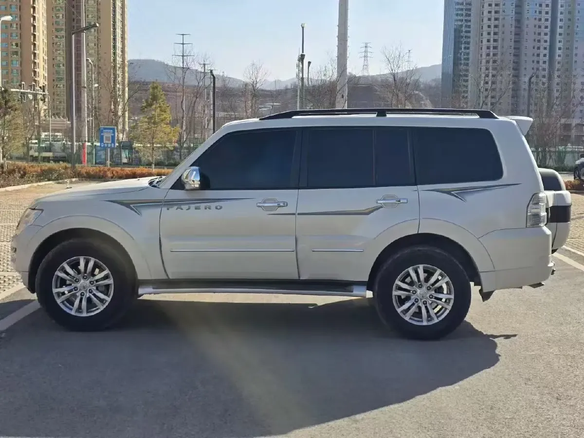 2017 Honda Jade 1.8L 141HP L4 5AT,autocango,china used car exporter,china ev exporter,chinese used car exporter,chinese used ev exporter