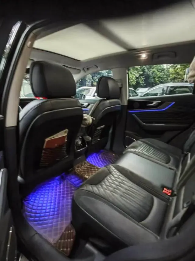 2022 HongQi HS5 2.0T 224HP L4 6AT,autocango,china used car exporter,china ev exporter,chinese used car exporter,chinese used ev exporter